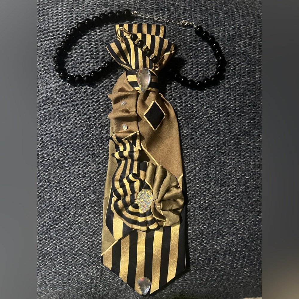 Men's Decorative Gold and Black Patterned Tie with Embellishments